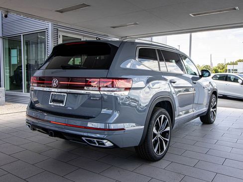 New 2026 Volkswagen Atlas SEL Premium R-Line AWD/4WD image 2