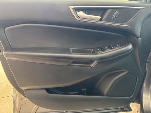 Used 2023 Ford Edge SEL image 14