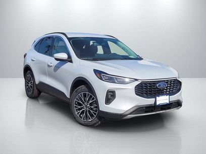 New 2025 Ford Escape SE w/ PHEV Premium Package