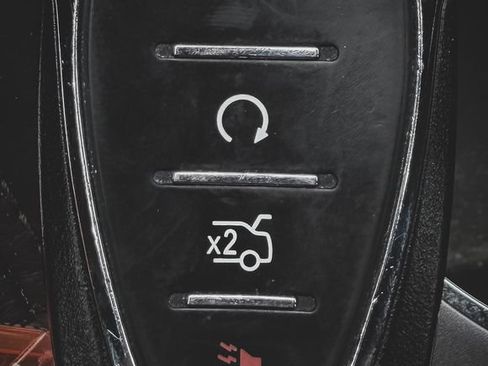 Used 2018 Chevrolet Malibu LT FWD image 6