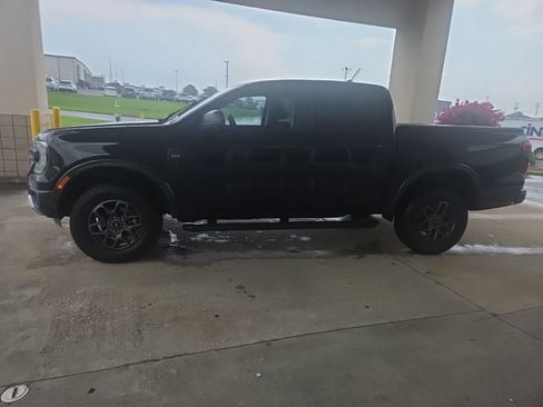 Used 2024 Ford Ranger XLT AWD/4WD image 3