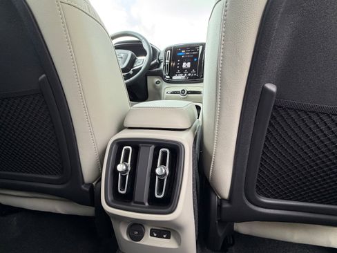 New 2026 Volvo XC40 B5 Plus w/ Protection Package Premier image 11