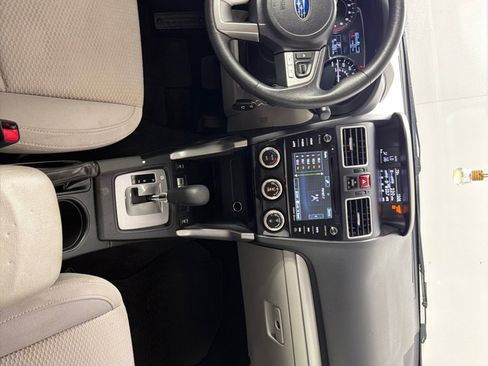 Used 2017 Subaru Forester 2.5i Premium AWD/4WD image 27