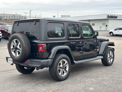 Used 2019 Jeep Wrangler Unlimited Sahara w/ Dual Top Group image 3