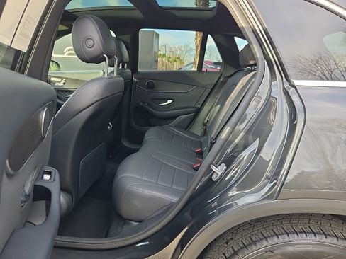 Used 2020 Mercedes-Benz GLC 300 4MATIC image 5