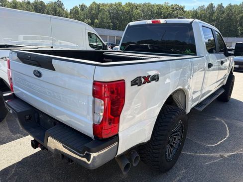 Used 2022 Ford F250 XL w/ Power Equipment Group AWD/4WD image 2