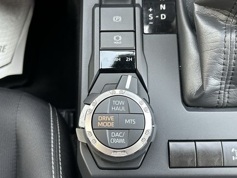 Used 2024 Toyota Tacoma TRD Off-Road AWD/4WD image 30