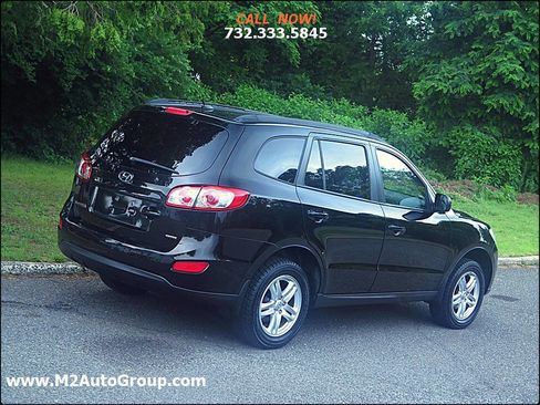 Used 2012 Hyundai Santa Fe GLS image 16