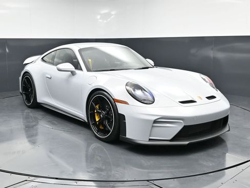 Certified 2025 Porsche 911 GT3 RWD image 10