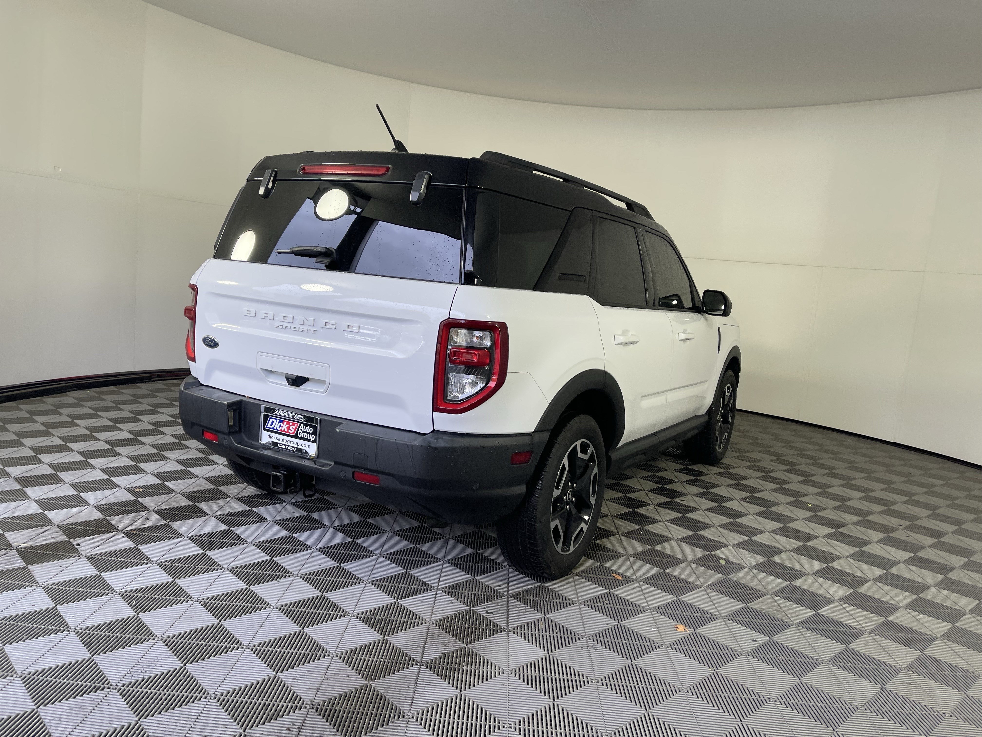 Used 2021 Ford Bronco Sport Outer Banks w/ Outer Banks Package (96D) AWD/4WD image 5