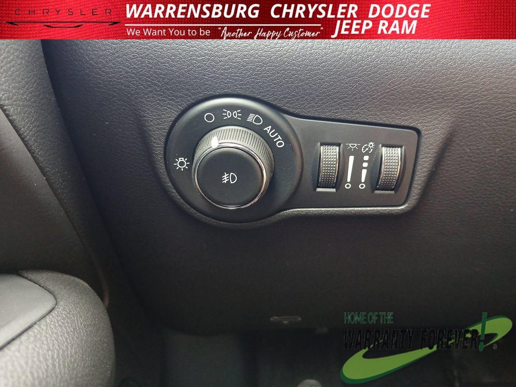 New 2026 Jeep Compass Latitude AWD/4WD image 35