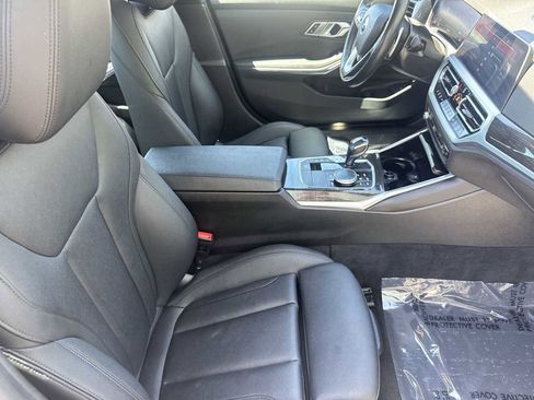 Used 2021 BMW 330i Sedan w/ Convenience Package (ZC2) RWD image 17