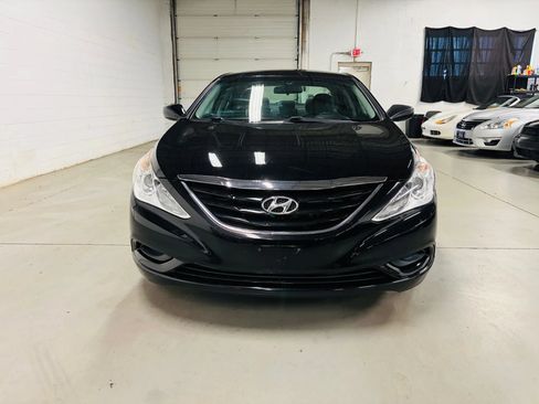 Used 2011 Hyundai Sonata GLS w/ Popular Equipment Pkg 2 FWD image 3