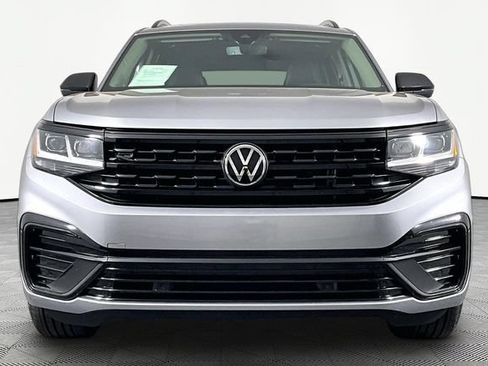 Used 2023 Volkswagen Atlas SEL R-Line AWD/4WD image 2