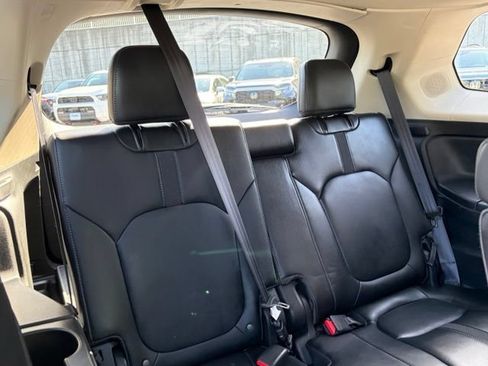 Used 2024 Honda Pilot Touring image 36