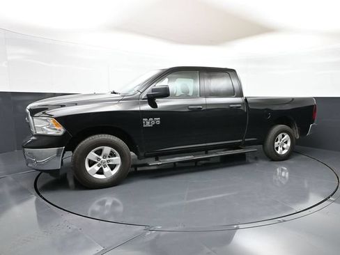 Used 2024 RAM 1500 Classic SLT AWD/4WD image 22