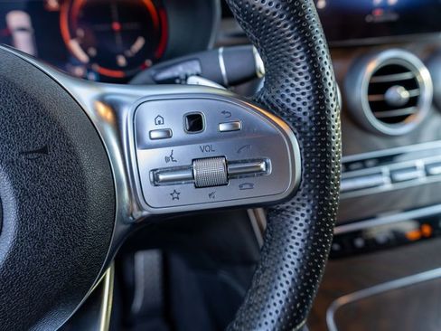 Used 2020 Mercedes-Benz GLC 300 image 22