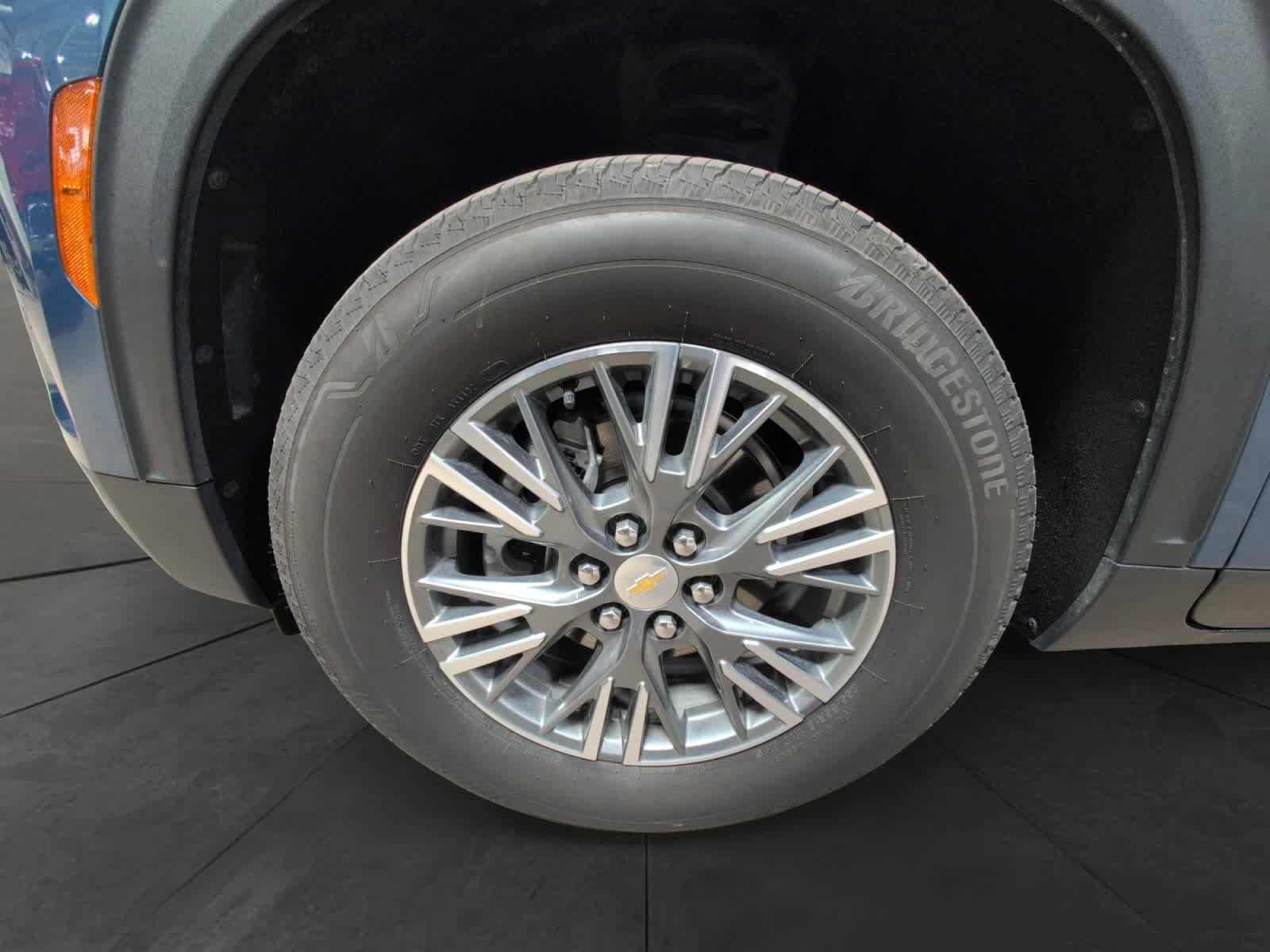 Used 2026 Chevrolet Traverse LT AWD/4WD image 14