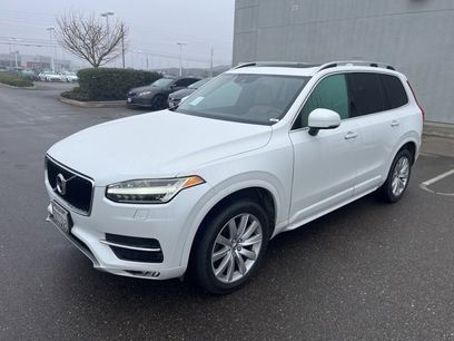 Used 2016 Volvo XC90 T6 Momentum