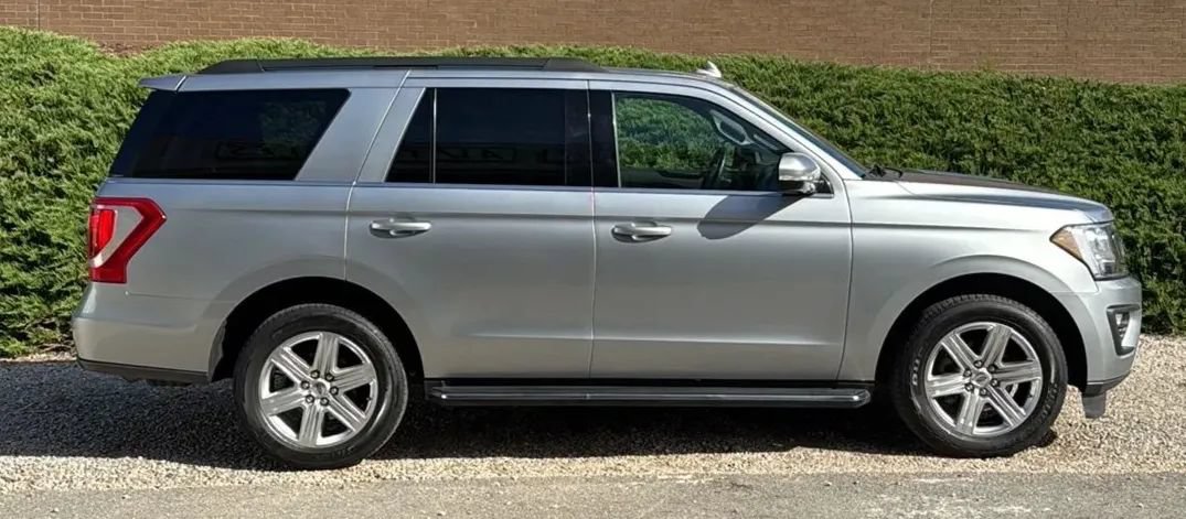 Used 2020 Ford Expedition XLT w/ Equipment Group 202A RWD image 7