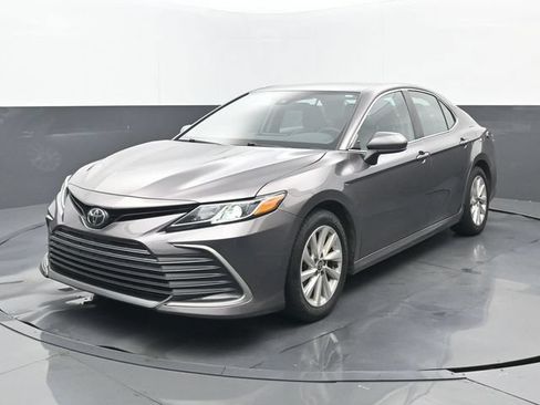 Used 2023 Toyota Camry LE FWD image 8