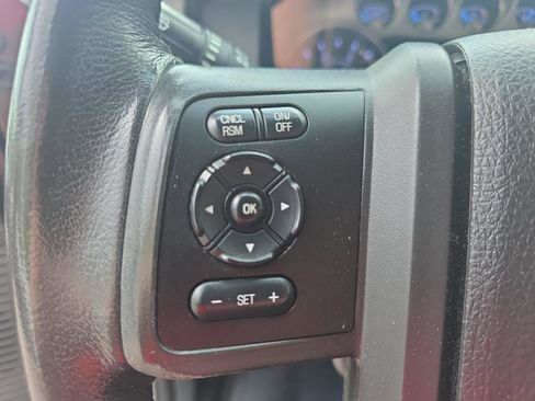 Used 2016 Ford F250 Lariat w/ Lariat Ultimate Package AWD/4WD image 16