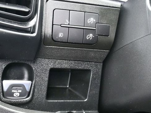 Used 2025 RAM ProMaster 2500 w/ Convenience Group image 18