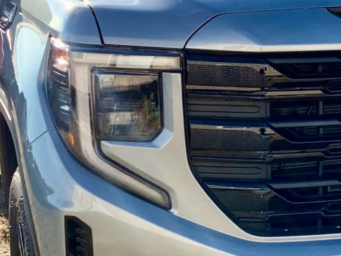 New 2026 GMC Sierra 1500 Elevation image 14