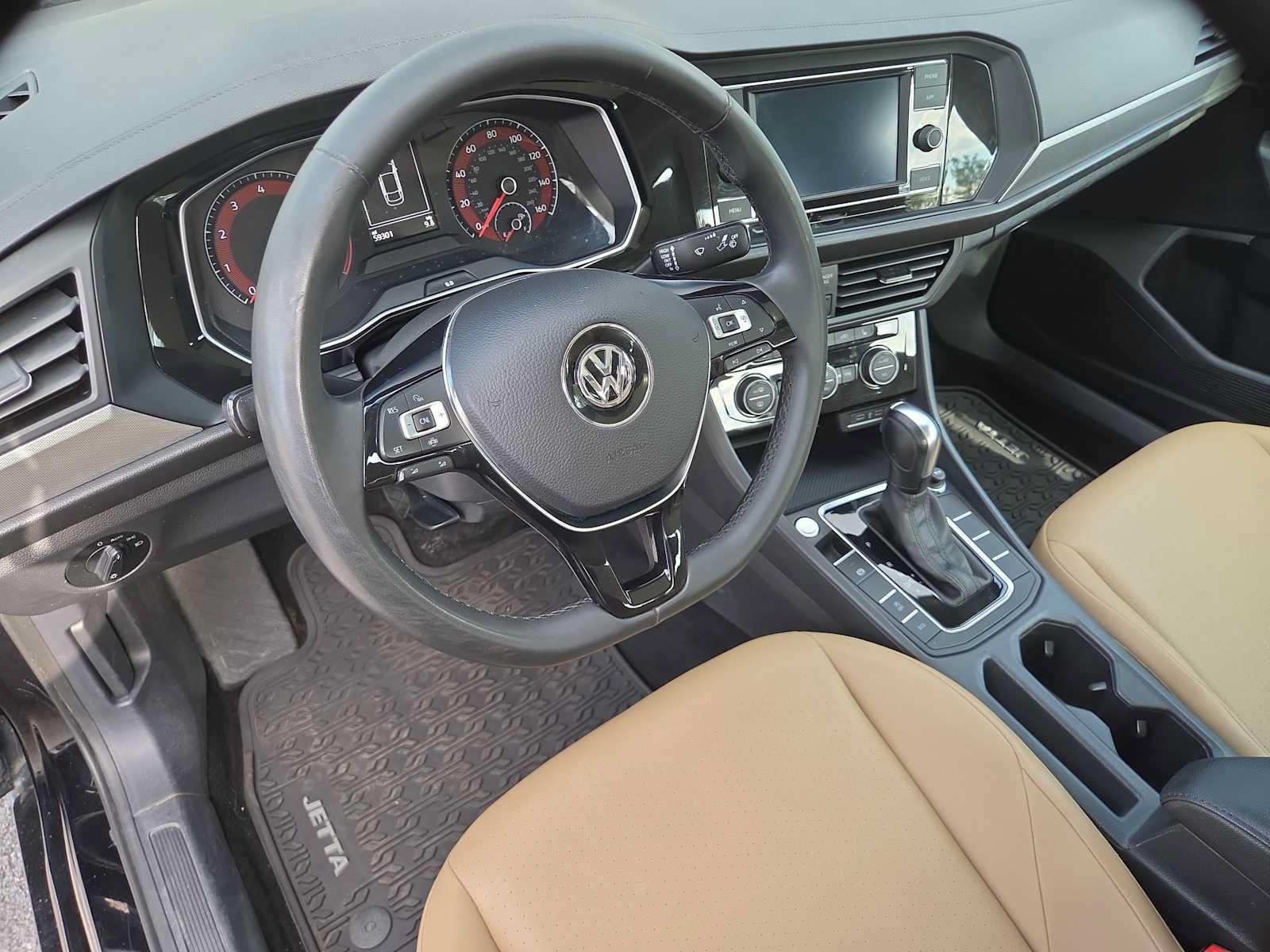 Used 2020 Volkswagen Jetta SE w/ SE Cold Weather Package FWD image 10