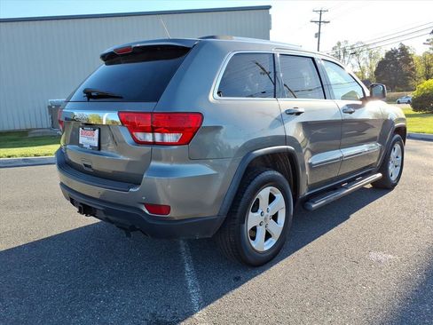 Used 2013 Jeep Grand Cherokee Laredo image 4