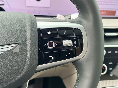 New 2026 Genesis GV80 2.5T Advanced image 22