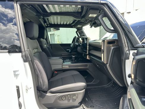 Used 2025 GMC Hummer EV 3X AWD/4WD image 27