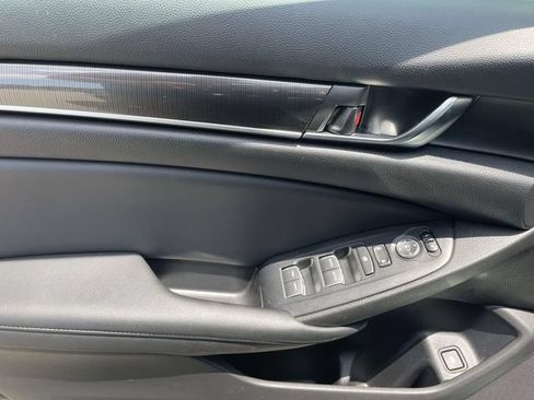 Used 2022 Honda Accord Sport image 17