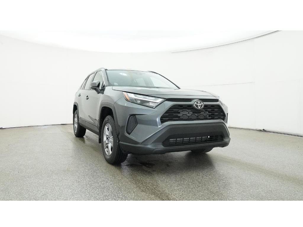Used 2025 Toyota RAV4 XLE w/ Convenience Package FWD image 36