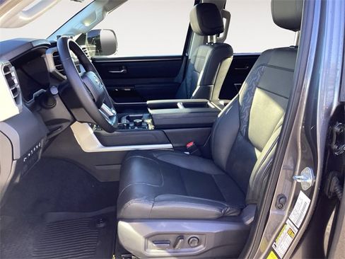 Used 2024 Toyota Tundra Limited image 9