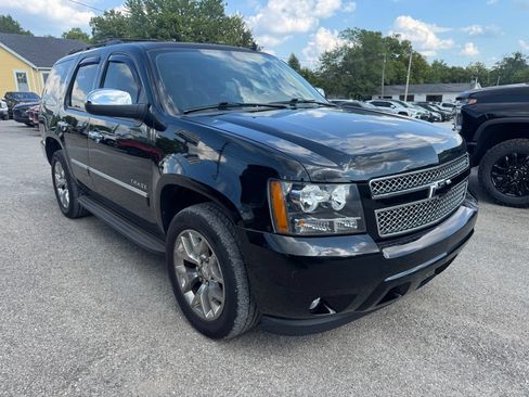 Used 2013 Chevrolet Tahoe LTZ AWD/4WD image 8