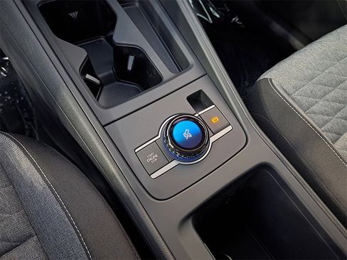 New 2026 Volkswagen Tiguan S image 9