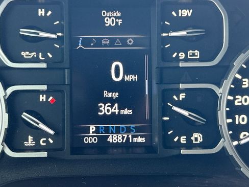 Certified 2020 Toyota Tundra SR5 w/ SR5 Convenience Package AWD/4WD image 19