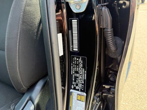 Used 2019 Kia Forte LXS FWD image 32