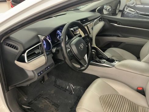 Used 2018 Toyota Camry SE image 24
