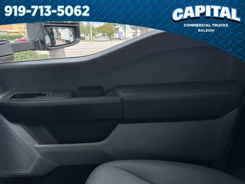 New 2025 Ford F550 2WD Regular Cab Super Duty w/ XL Chrome Package image 27
