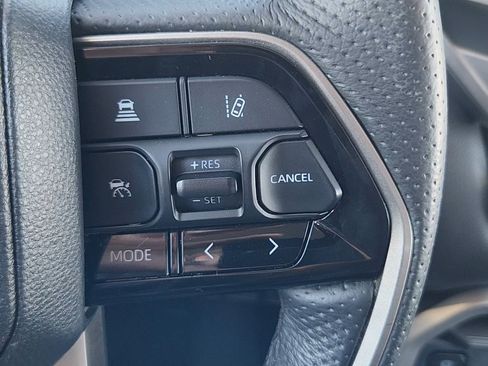 Used 2023 Toyota Tundra Limited AWD/4WD image 14