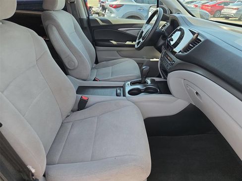 Used 2020 Honda Pilot EX image 19