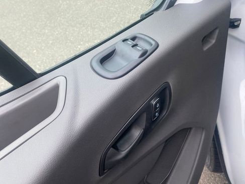 New 2026 Ford Transit 250 148 Medium Roof w/ Load Area Protection Package image 14