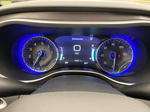 Used 2026 Chrysler Pacifica Select FWD image 22