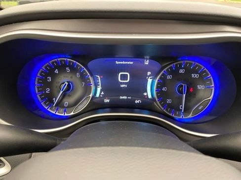 Used 2026 Chrysler Pacifica Select FWD image 22