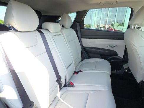 Certified 2025 Hyundai Tucson SEL FWD image 9