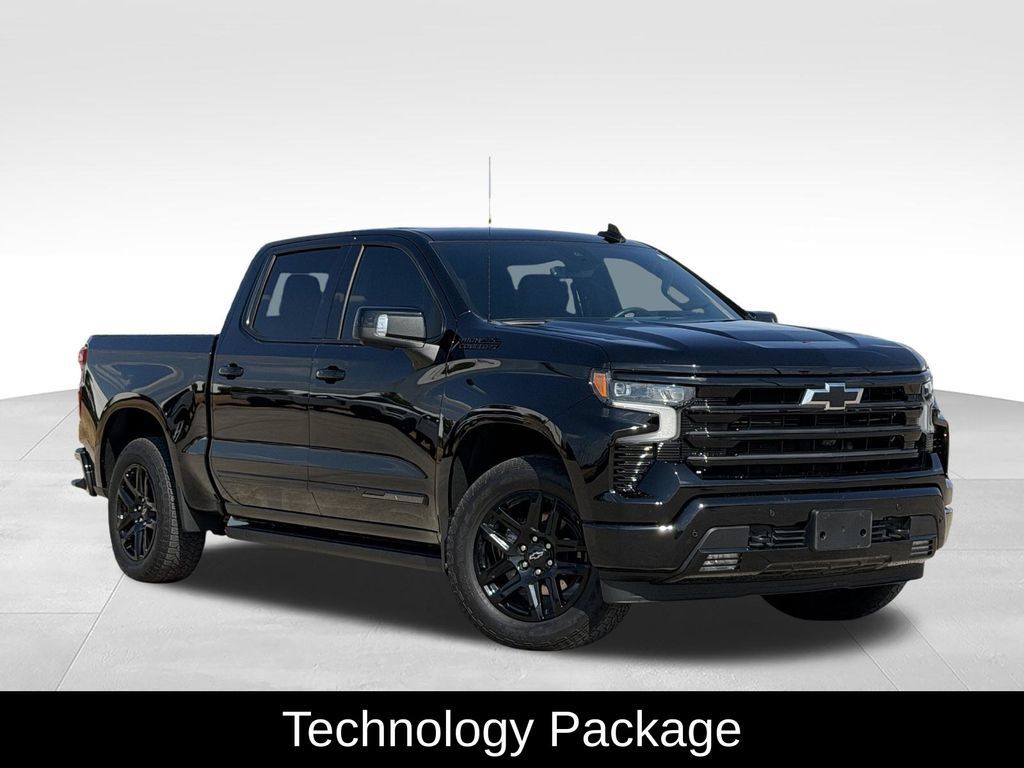 Used 2025 Chevrolet Silverado 1500 High Country w/ Midnight Edition AWD/4WD image 2