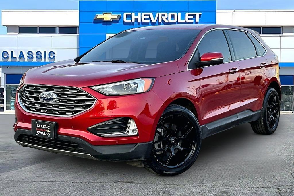 Used 2024 Ford Edge Titanium AWD/4WD image 2