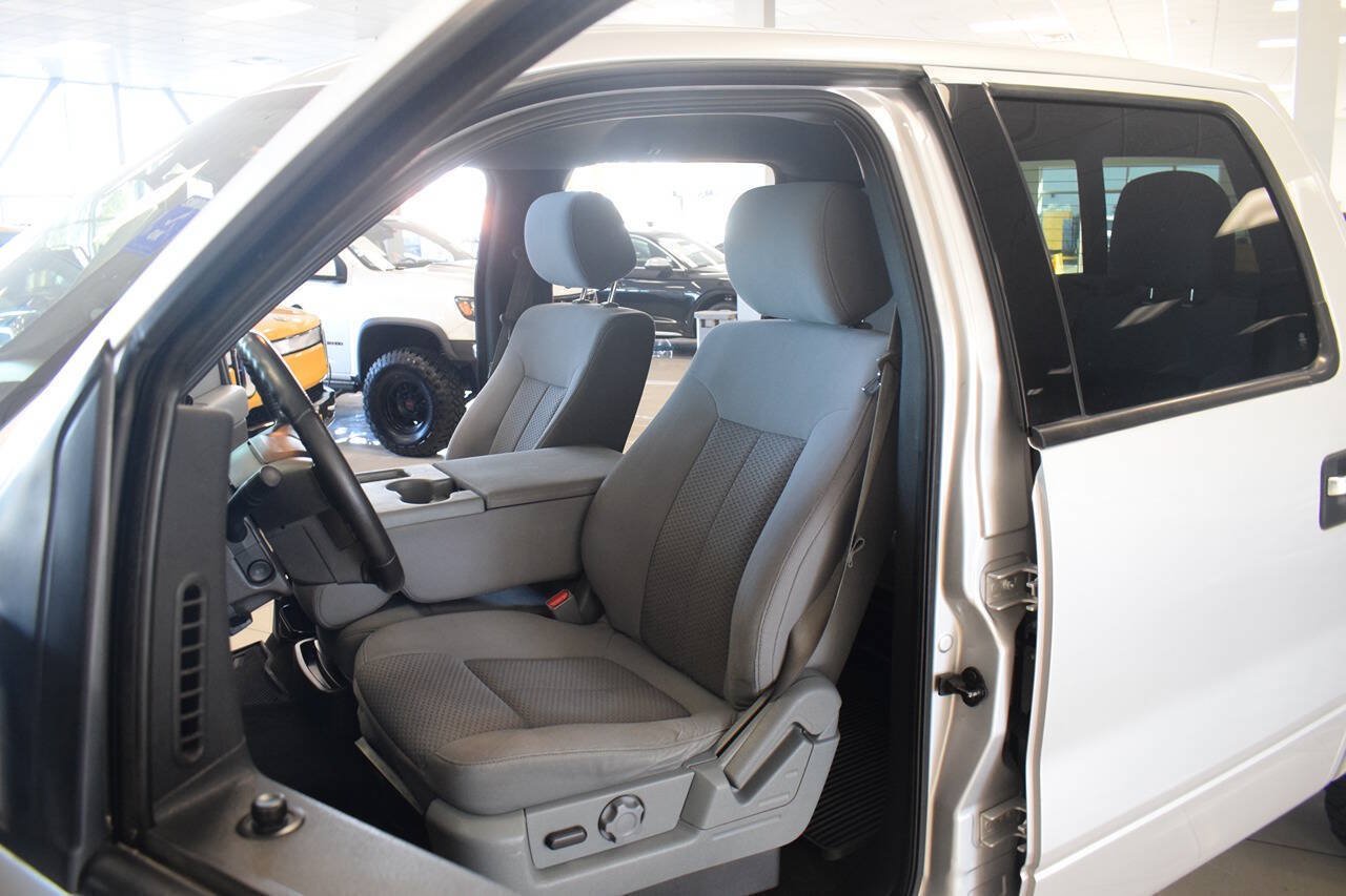 Used 2014 Ford F150 XLT w/ Equipment Group 302A Luxury AWD/4WD image 35